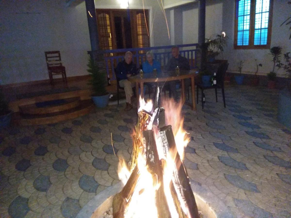 Munnar Blue Mist Bed & Breakfast Dış mekan fotoğraf
