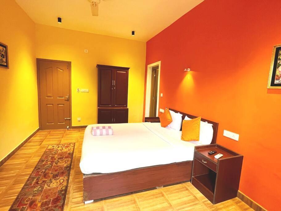 Munnar Blue Mist Bed & Breakfast Dış mekan fotoğraf