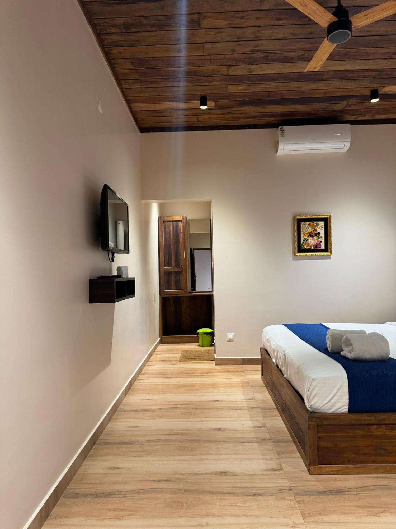 Munnar Blue Mist Bed & Breakfast Dış mekan fotoğraf