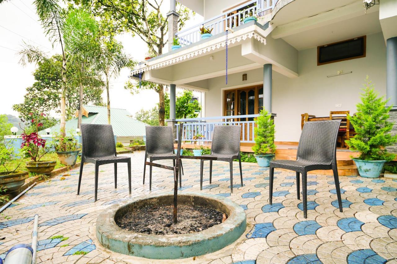 Munnar Blue Mist Bed & Breakfast Dış mekan fotoğraf