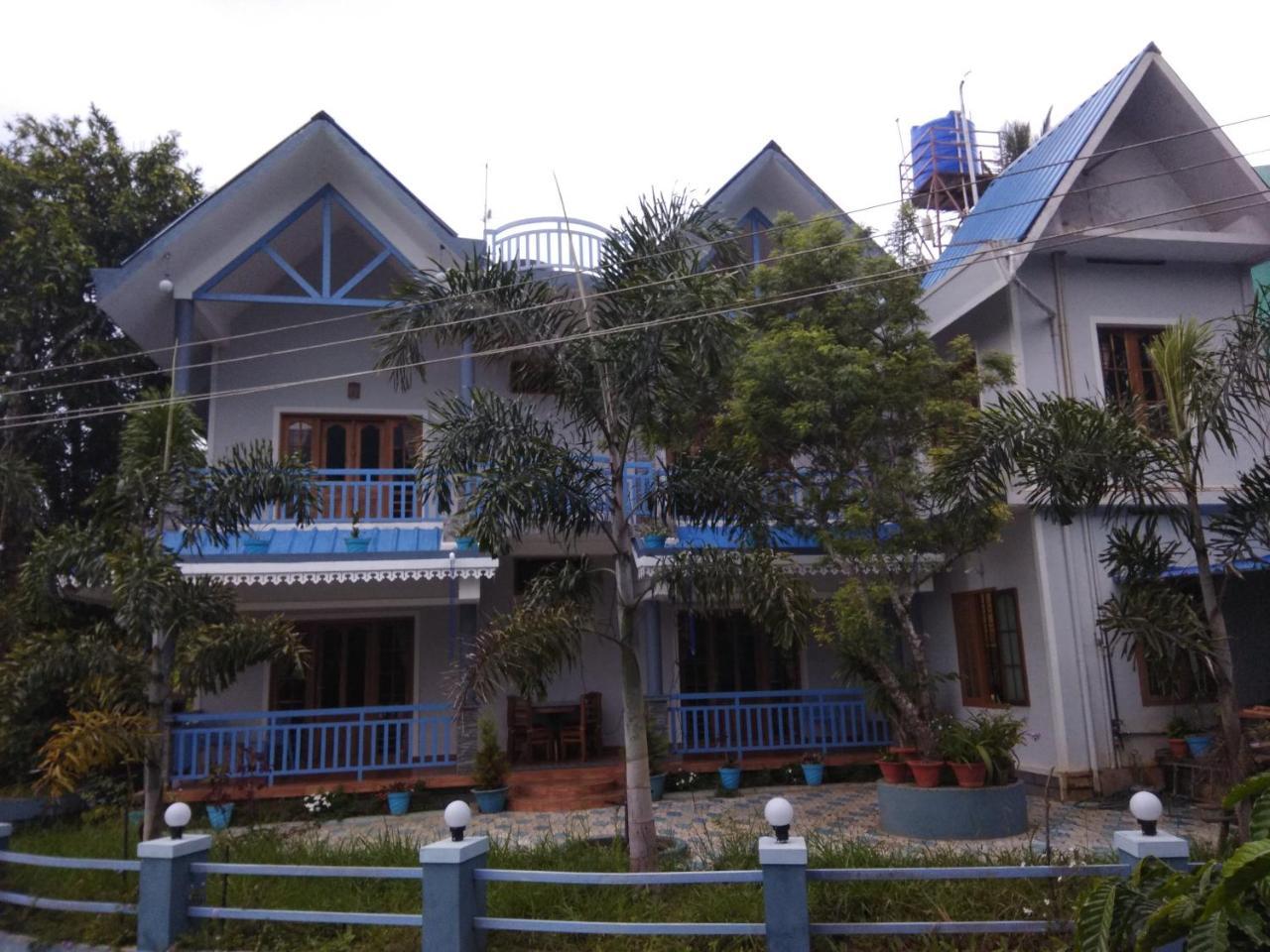 Munnar Blue Mist Bed & Breakfast Dış mekan fotoğraf