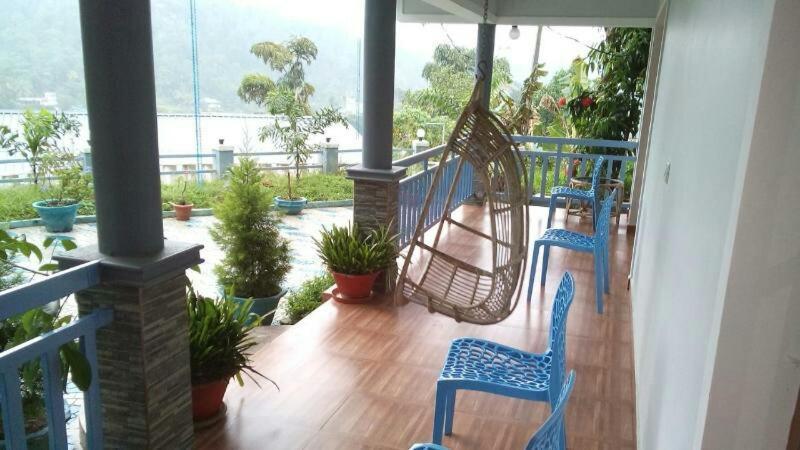 Munnar Blue Mist Bed & Breakfast Dış mekan fotoğraf